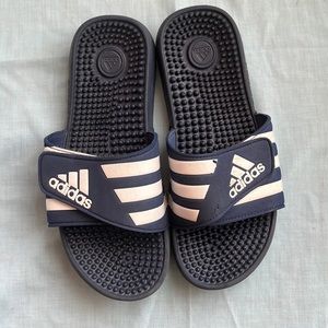 Adidas Adissage slides size 10
